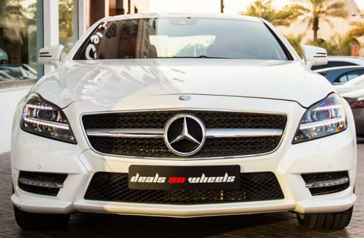 luxury car rental dubai prices images